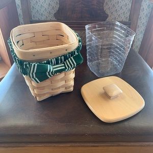 Longaberger Basket with lid, liner and garter.